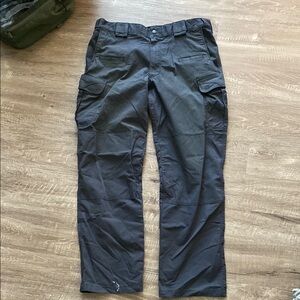 Mens 5.11 tactical range pants navy/ charcoal, size 34x32